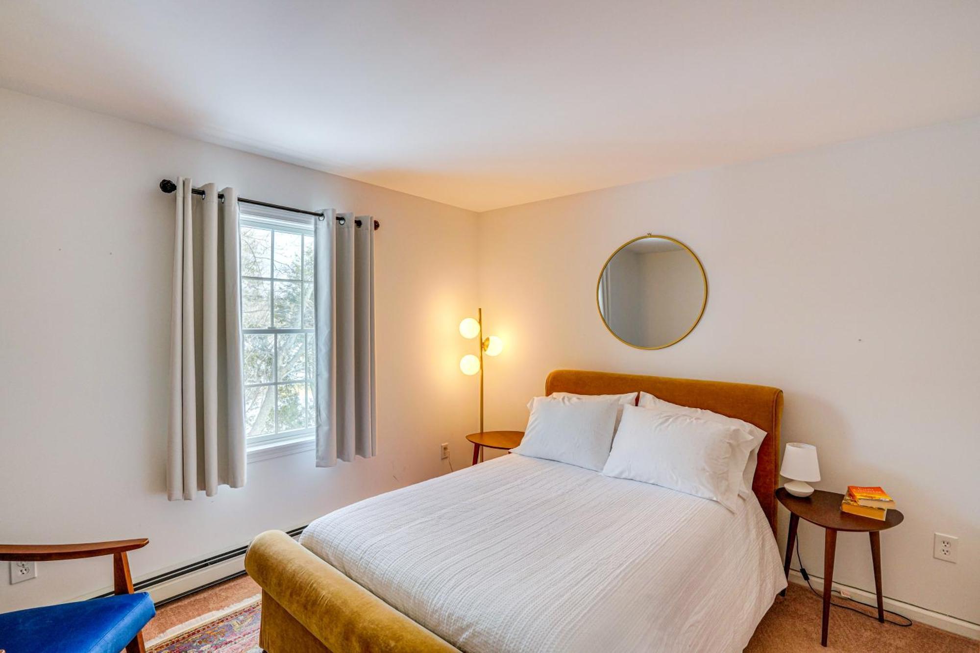 Private Guest House In Dtwn Lenox, Walk To Dining! Kültér fotó